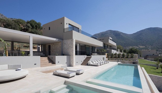 Luxurious Villa Poseidon - With Private Pool in Bali