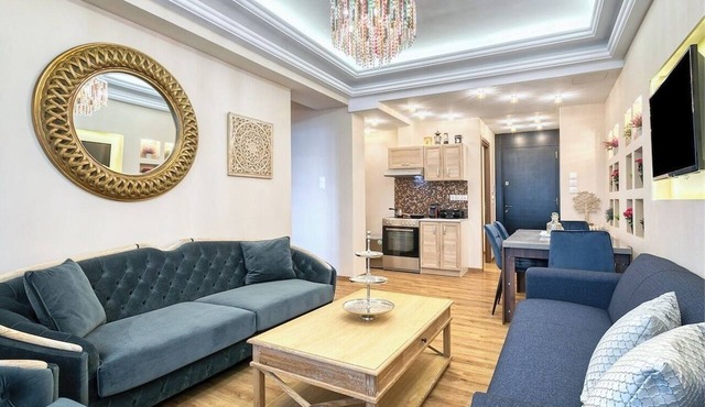 Luxury 4-bed Thalia apartment near Onassis Stegi - sleeps 10, 3.5 baths in Athina