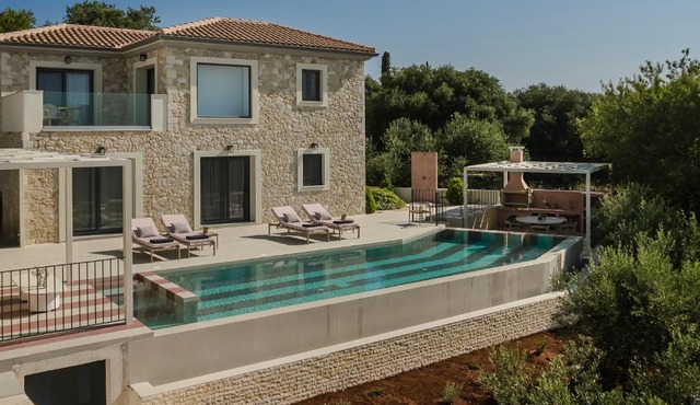 Majestic Stone Villa Sea View Pool