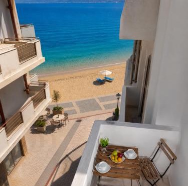 Makas Beachfront Suites Hersonissos Center