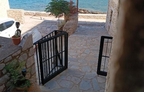 Mani-home in Neo Itilo