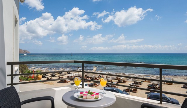Mare Blue & Suites