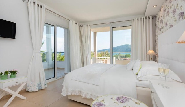 Mare Monte Small Boutique Hotel in Chrysi Ammoudia
