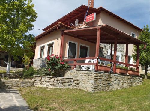 Mavridis House in Pangaio