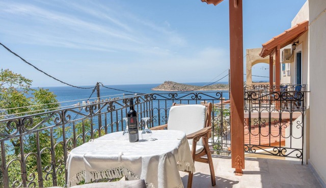 Melina's Sunset – Romantic Studio with Stunning Sea View and Sunset