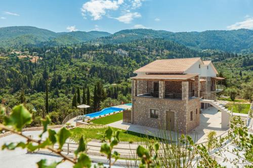 Milos Mountain - Villa Nikitas in Agios Nikitas