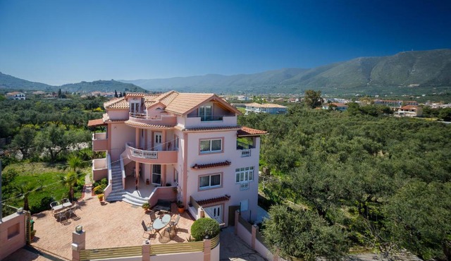 Mirimar Apartments