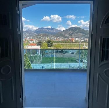 Modern Getaway Meets Nature in Ishull-Shëngjin