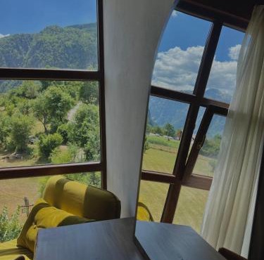 Molla Guest House