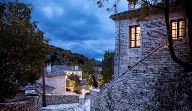Monopatia Resort