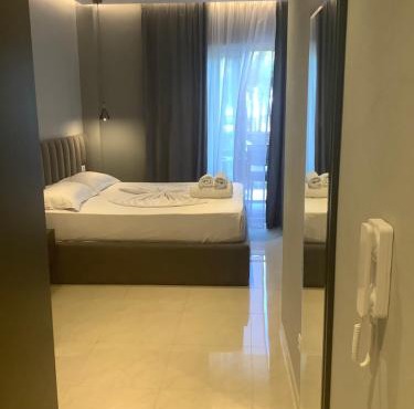 N10 Fishta Apartments
