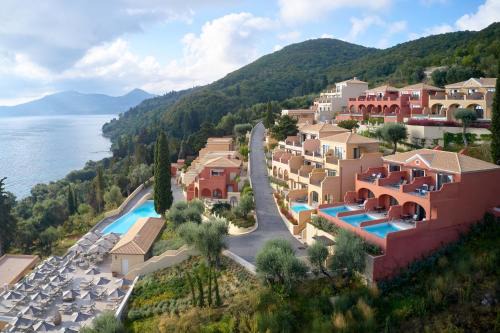 Nido, Mar-Bella Collection an SLH hotel