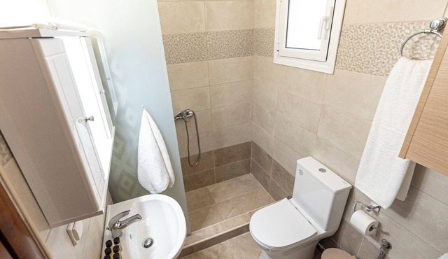 Nikorina Apts | 4 in Apolpena