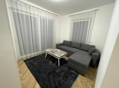 Nisi Apartments