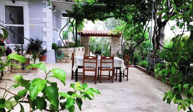 Nivice Holiday House in Sarande