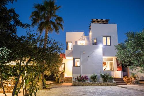 Olive Garden Villa Venetia in Atsipópoulon