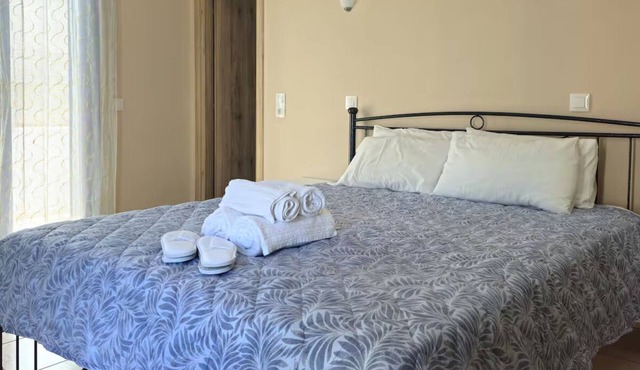 Omega Rooms - Studio Room For 2