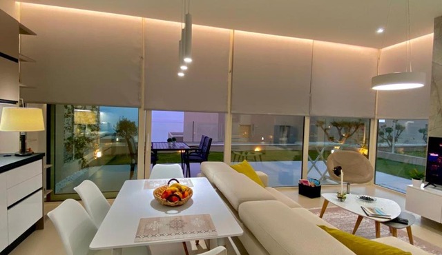 Pacific 2 Bedroom Villa Palase