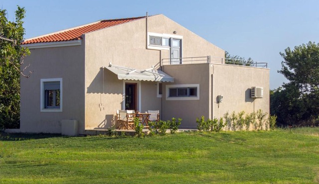 Perivoli House B in Skala Eresou
