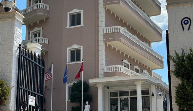 Perseus Hotel in Palasë