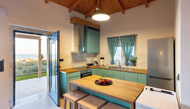 Petra & Thea Chrani - Seaview Enchanting Nest in Chrani