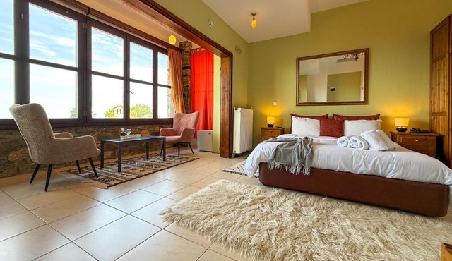 Pliades Traditional Guesthouse