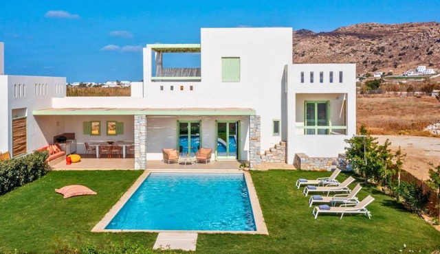 Plioni Villas With Private Pool & Suites With Hot Tub in Naxos