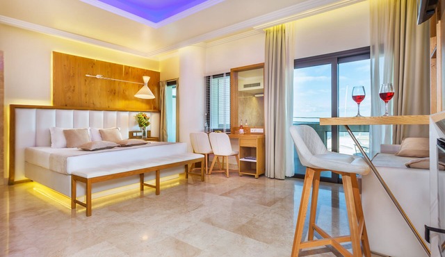 Porto Marine Hotel