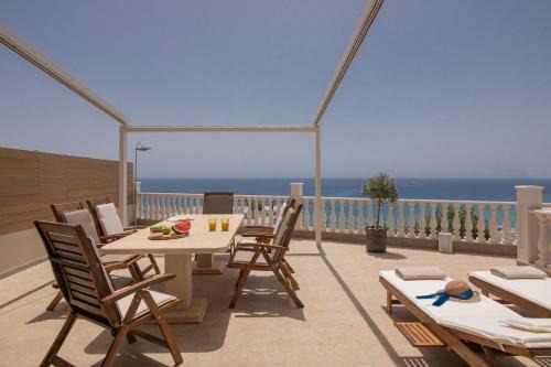 Posto Serene with Jacuzzi in Tsoutsouros