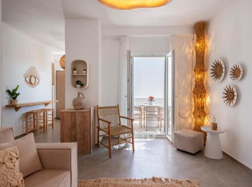 Pounta, 2BR Apartment w Shared Pool, Fiora II in Pounda