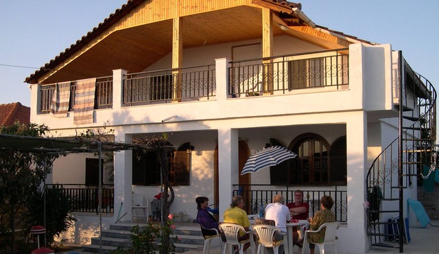 Private beachfront vacation home with a beautiful garden, set in a peaceful setting in Nea Kallikratia