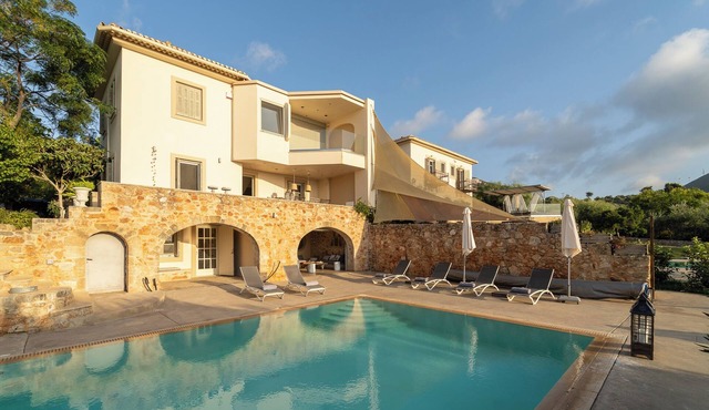 Pylean Blue/Villa Endless Blue Pylos