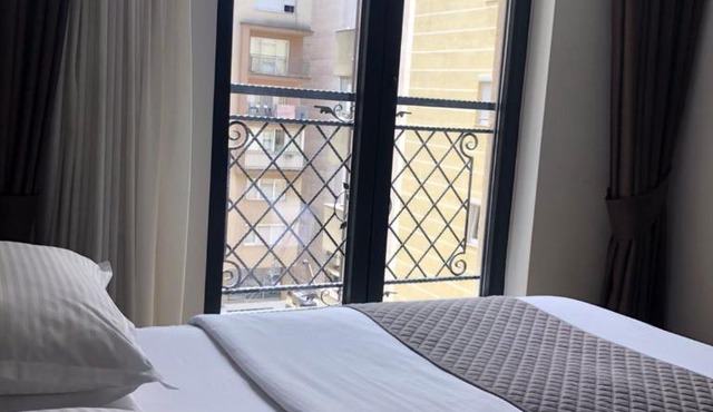 Qama Hotel