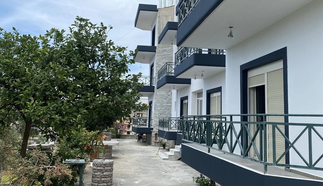 Quiet perfect for vacation or working with a magnificent seaview