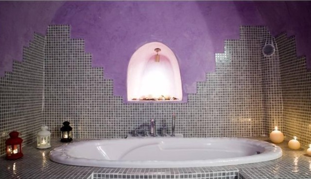 R 1160 Hydrus Villa (Maisonette Style) With Break Fast, External Jacuzzi & Lounge in Santorini