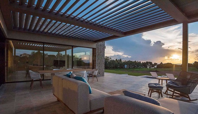R 1466 Roca with BBQ (gas), Wine cooler & Outdoor shower. in Pylos-Nestor