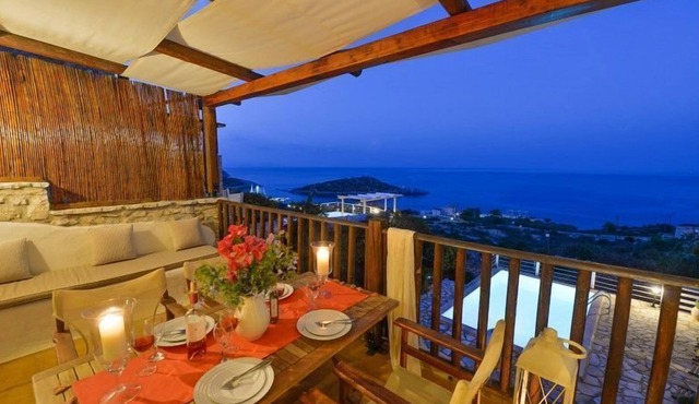 R914 Superior Villa with Sea view, Hydro Massage Jacuzzi & Pool view. in Varvara