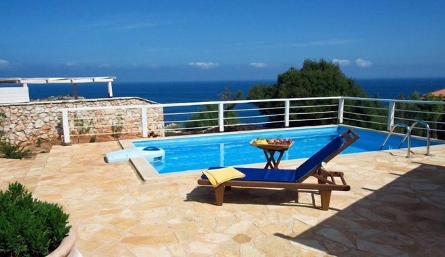 R915 Superior Villa with Sea view, Hydro Massage Jacuzzi & Private Pool in Varvara