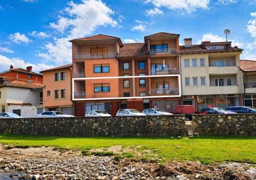 Riverside2026 - Manzaraya Karşı Sabah Kahvesi