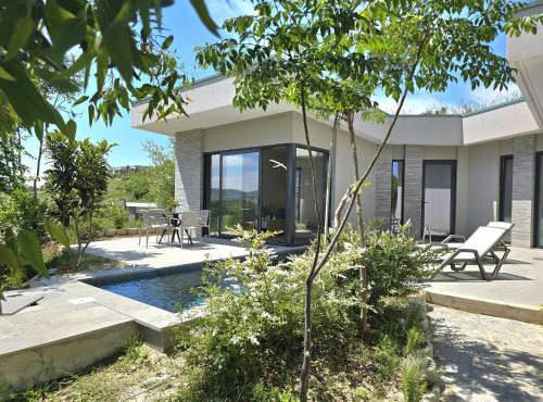 Rodon Private Pool Villa 277