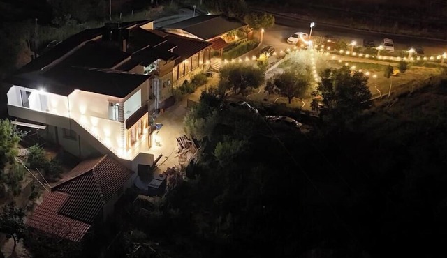 salillari guest house