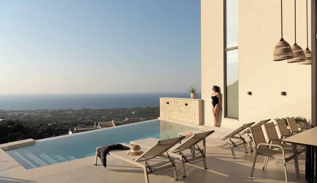 Sapera Villa II, Iconic Architecture & Sea Views in Rethymno