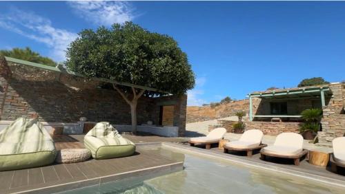 Sea & Stone Villas in Koundouros
