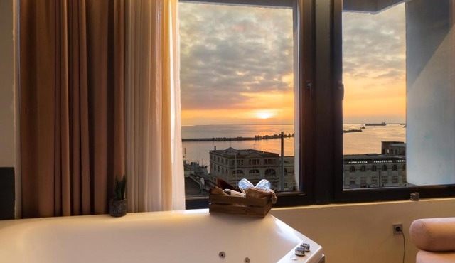 Sea & the City in Thessaloniki