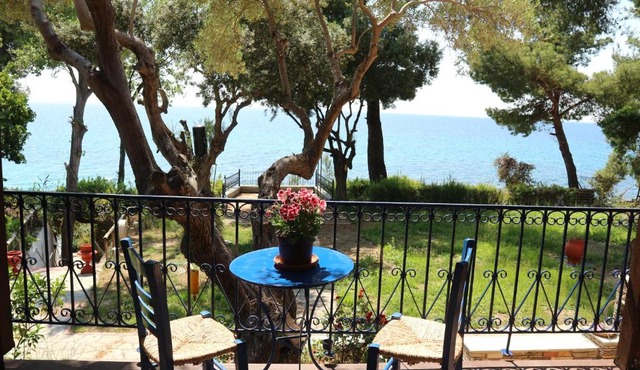 Seafront Studio Akti Elia in Elia