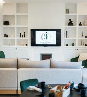 SeaGreen Luxury Apartment