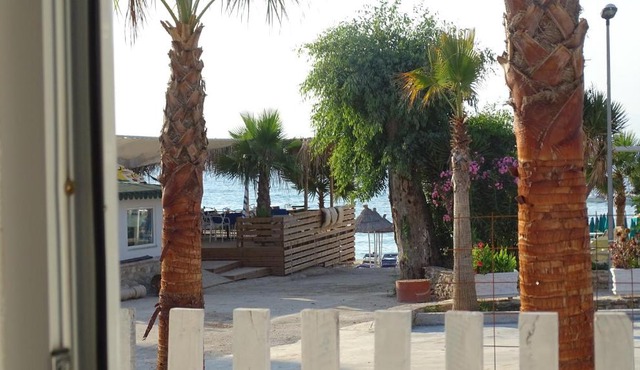 Seaside Cabin Ksamil
