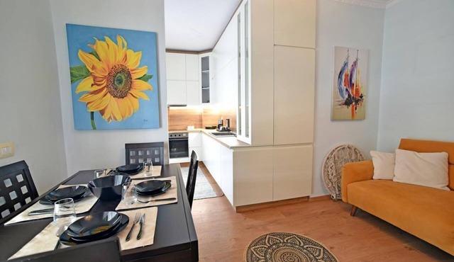 Seaside retreat with stunning sea views – steps from the beach, pure relaxation.