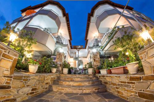 Sky Hotel in Sarti