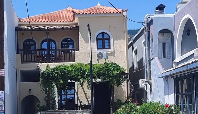 Smaragda Hotel